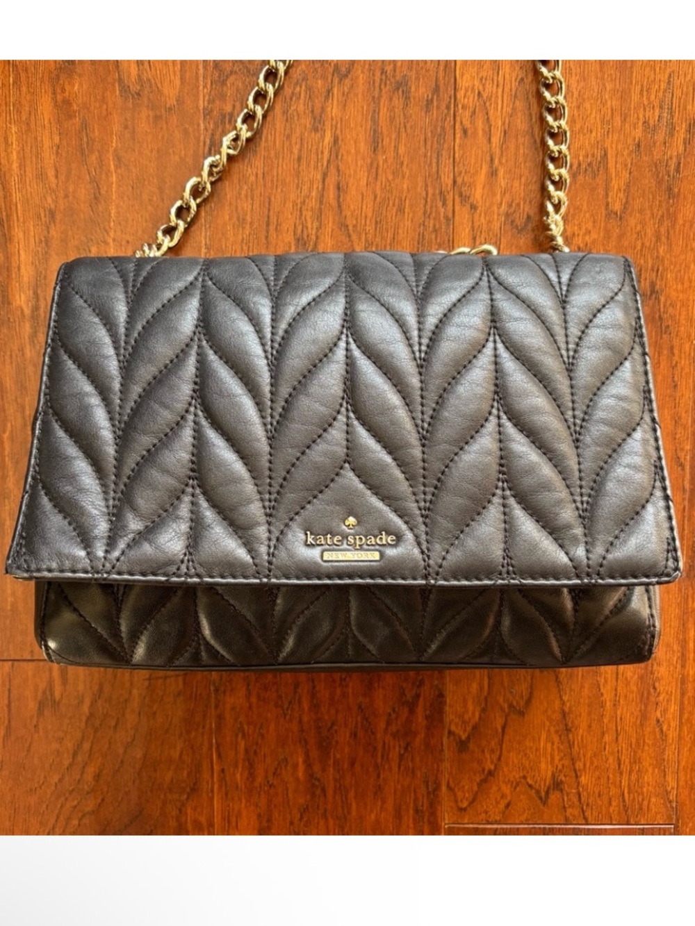 kate spade Briar Lane Quilted Emelyn Shoulder Bag in Black with Gold Chain EUC - Picture 6 of 13